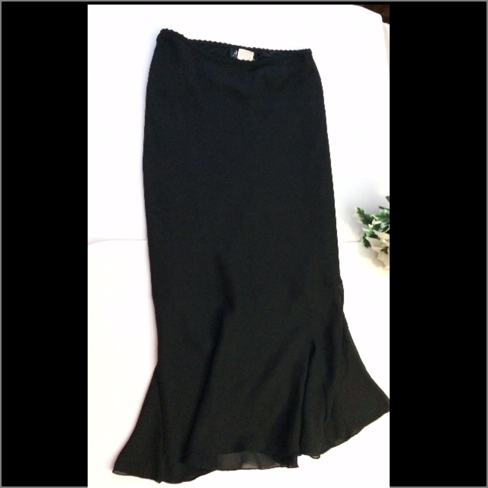 👁Black long skirt👁